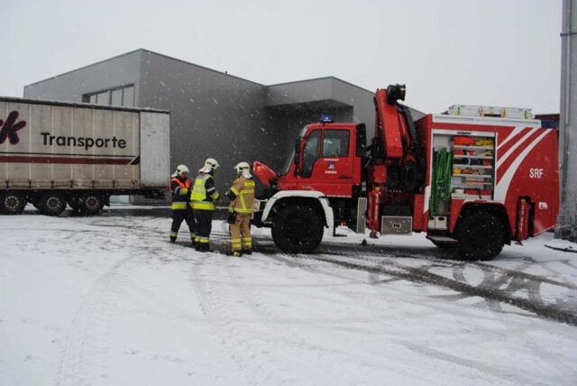 004 - Grundweg 4, Druckerei Thurnher - Bergung eines LKWs