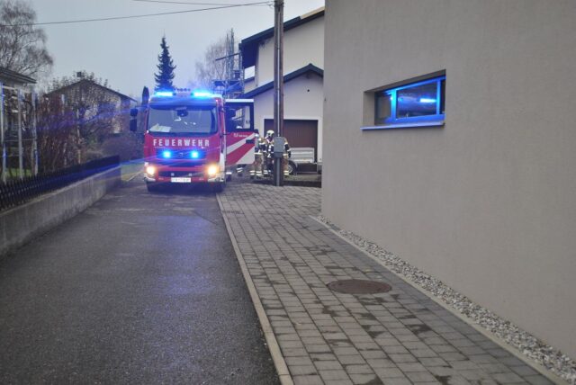 125 - Folkwinstraße - Brandausbruch im Keller