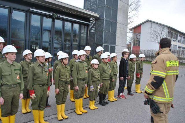 Feuerwehrjugend Gruppenstunde, am 01. April 2016