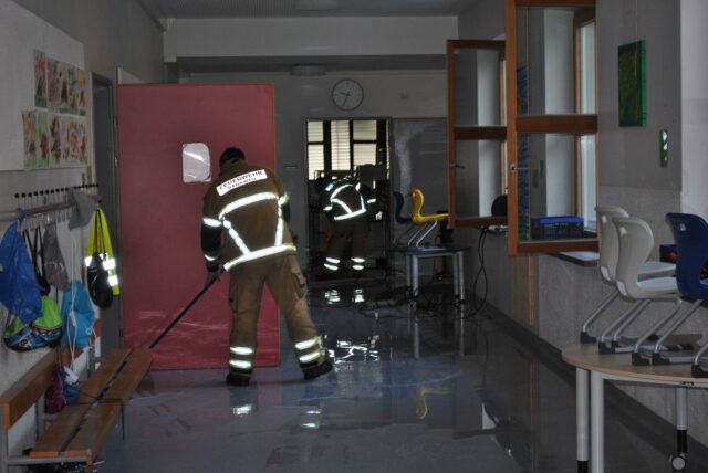 Einsatz 093 - Kirchstraße, Volksschule Brederis - Wasserrohrbruch