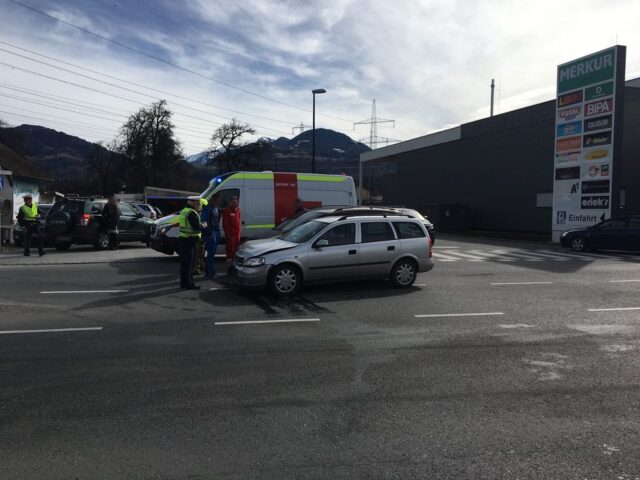 Einsatz 044 - Bundesstraße - Verkehrsunfall