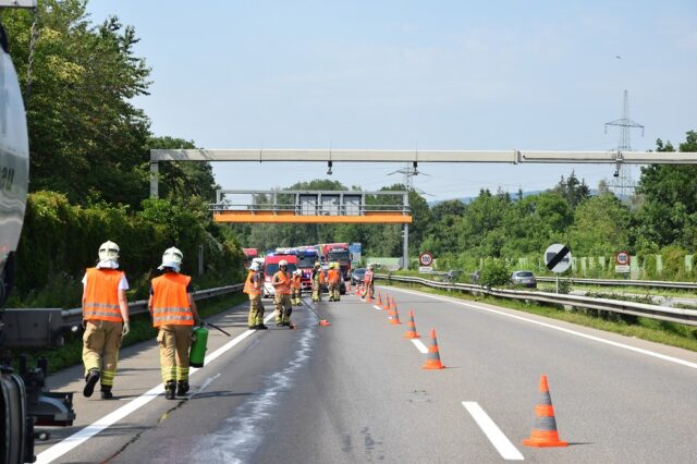 Einsatz 063 - A14, Ambergtunnelportal Nord - Unterstützung Fahrbahnreinigung