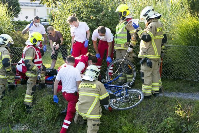 Einsatz 092 - Bruderhofgasse - Fahrradsturz, Pfählungsverletzung