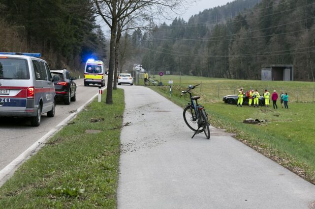 Einsatz 051 - Walgaustrasse - PKW Bergung