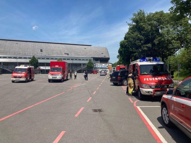 Einsatz 076 - Feldkirch Tosters, Am Breiten Wasen - Gefahrengutunfall Vorarlberghalle