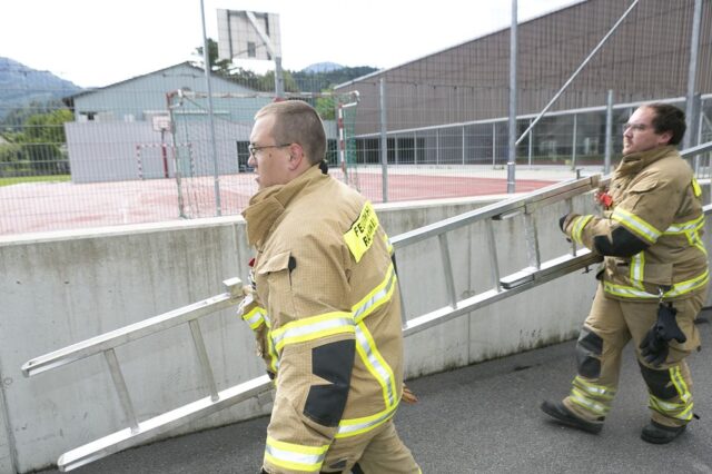 Einsatz 085 - Michl-Rheinbergestraße, Mittelschule - Tierrettung