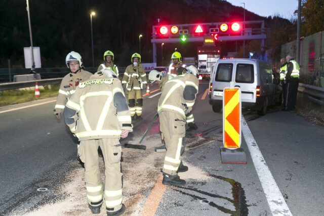 Einsatz 114 - Ambergtunnel Nordportal - Betriebsmittelaustritt nach VU