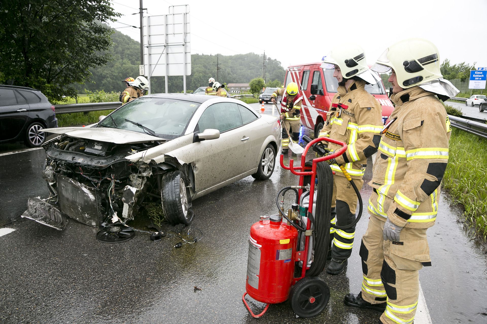 Einsatz 054 – A14D, km 30.6 – VU PKW über Mittelleitplanke